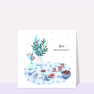 Table festive et fleurs pour un anniversaire